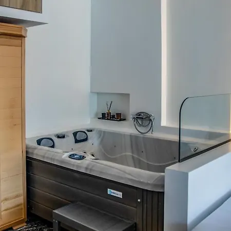 Agia Sofia Luxury & *